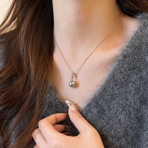 GOLICC Simple Grey Pearl Necklace - Picture 6 of 10